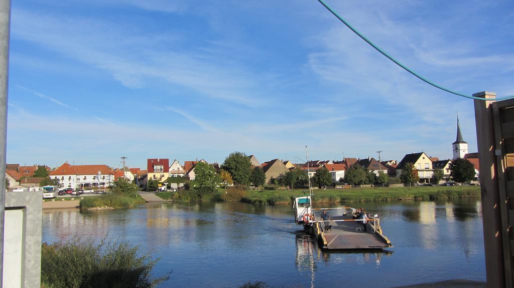 Pension Am Weinberg Bed & Breakfast Mainstockheim Esterno foto