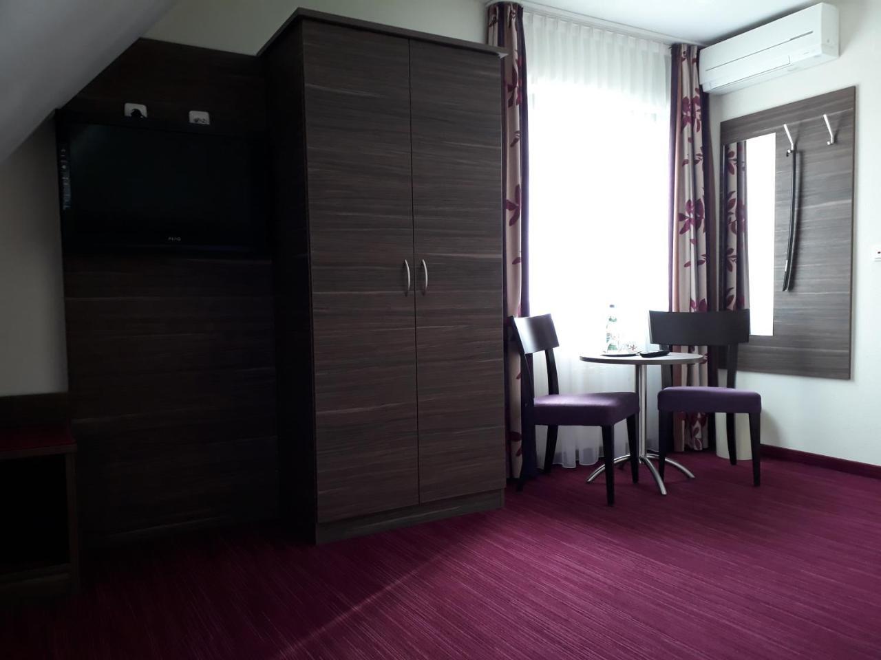 Pension Am Weinberg Bed & Breakfast Mainstockheim Esterno foto