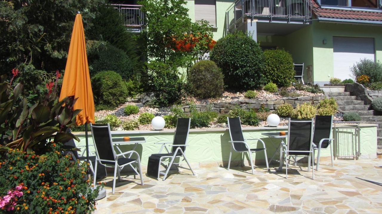 Pension Am Weinberg Bed & Breakfast Mainstockheim Esterno foto