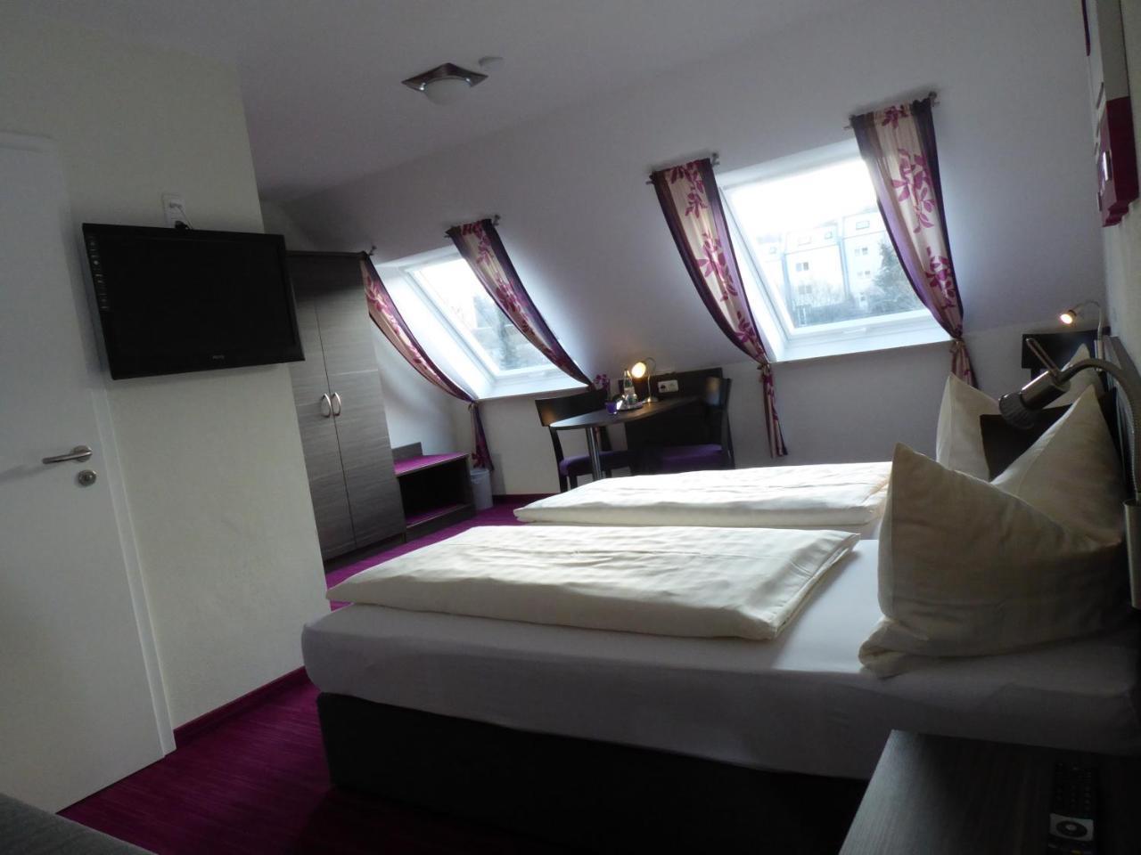 Pension Am Weinberg Bed & Breakfast Mainstockheim Esterno foto