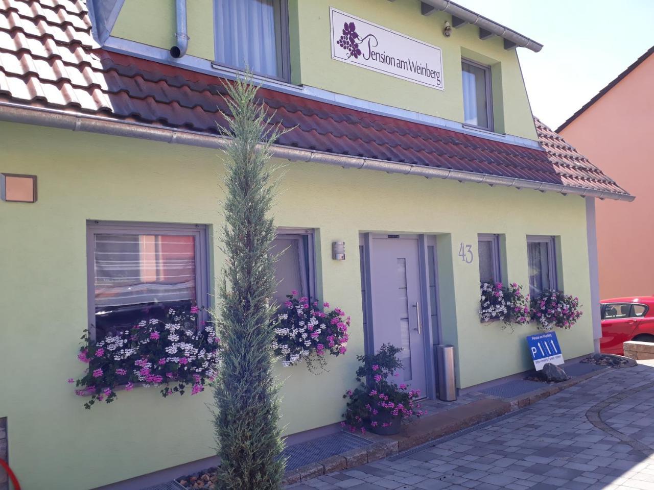 Pension Am Weinberg Bed & Breakfast Mainstockheim Esterno foto